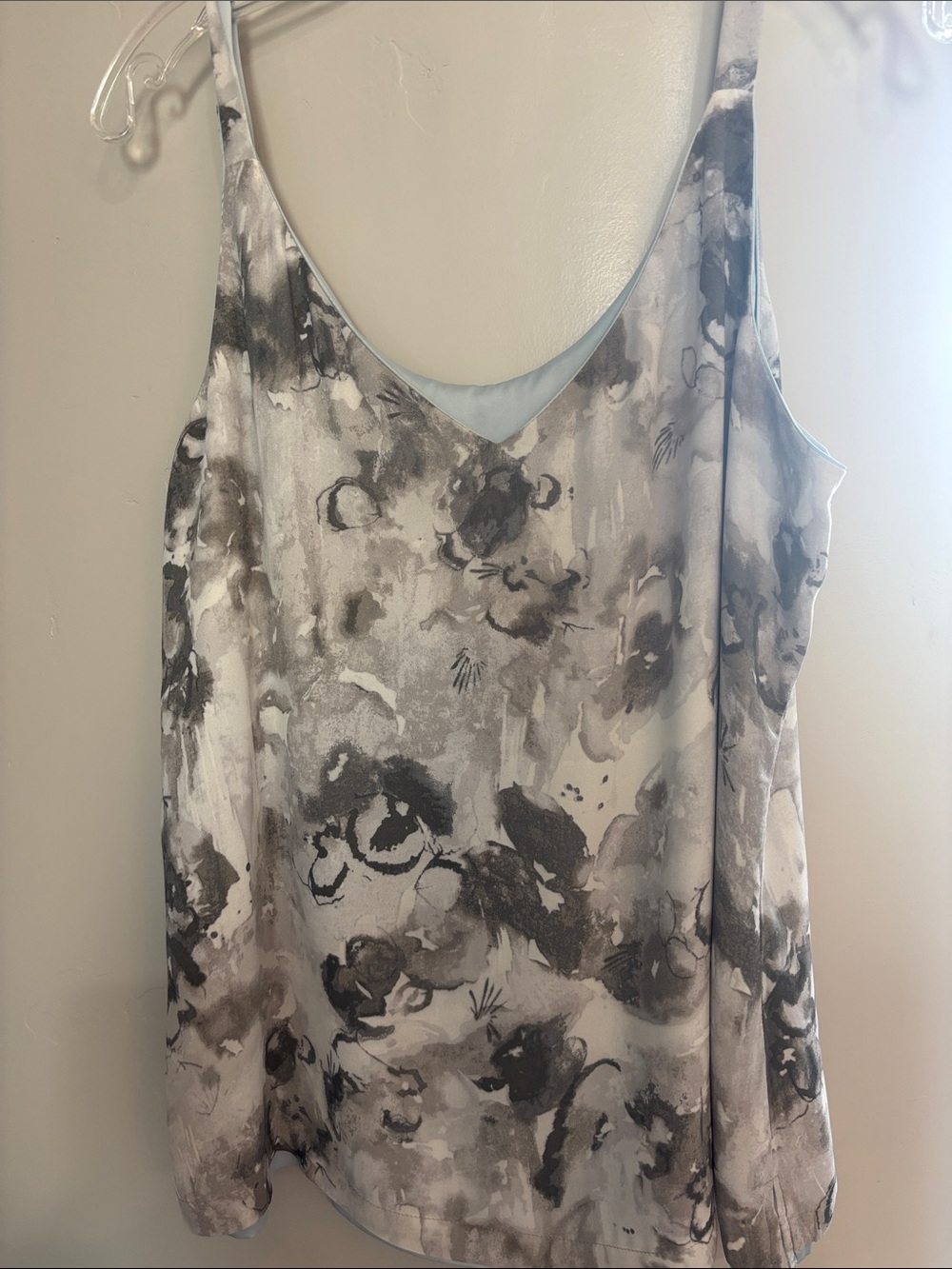 White House Black Market Women’s Abstract Print Cami Tank Top - Gray/White